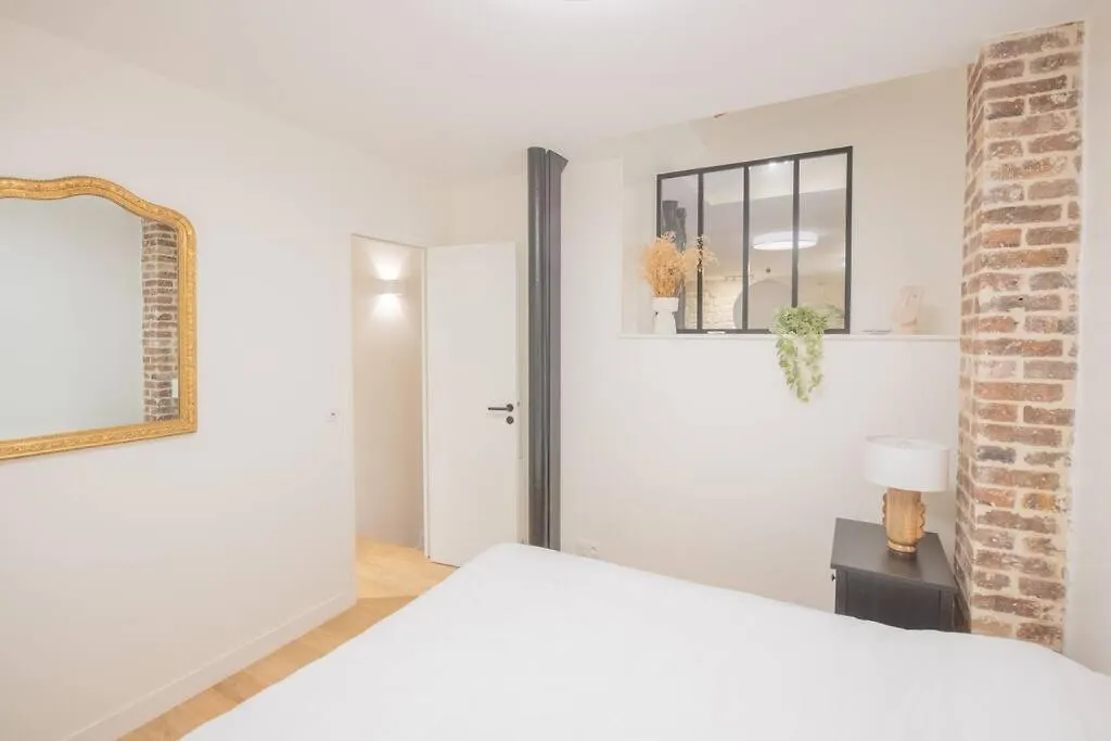 Best Part Of Saint-Germain-Des Pres / 3 Bedrooms Paris Frankrike