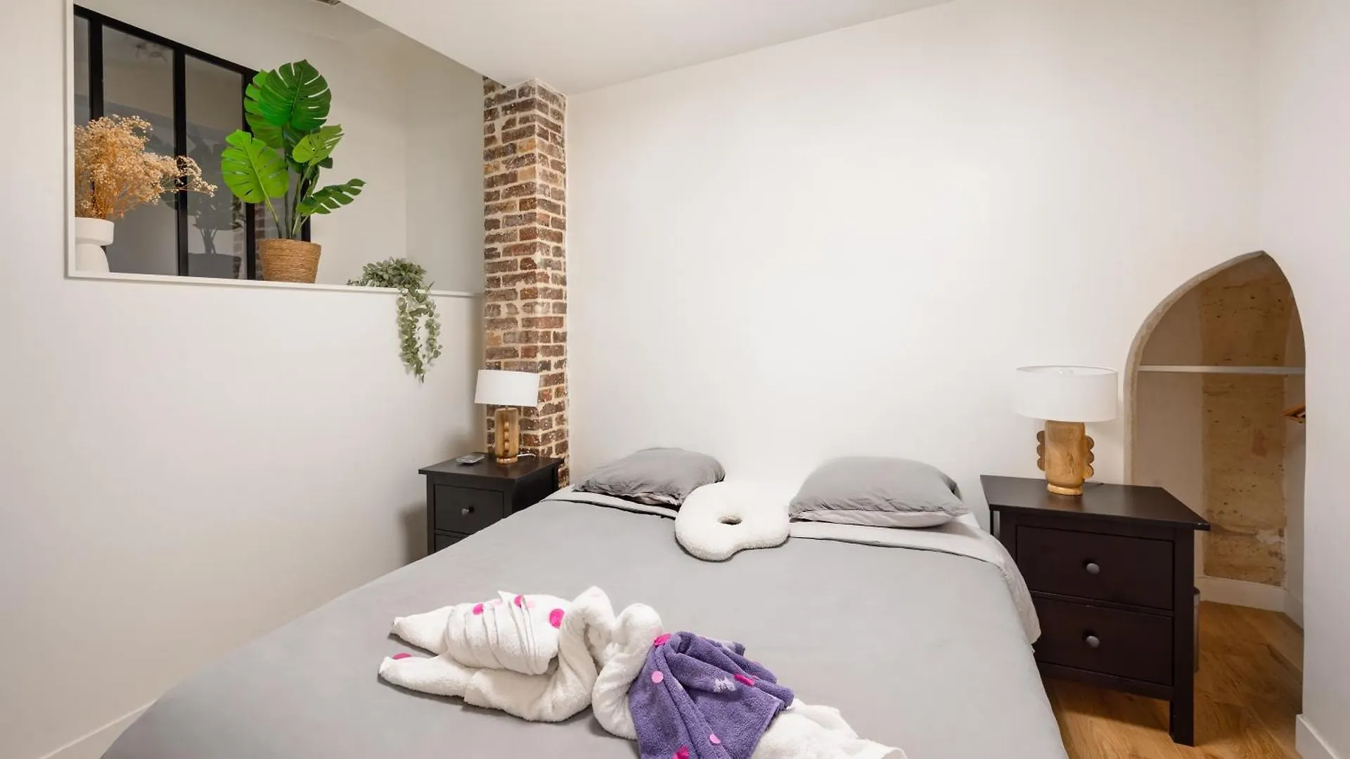 Lägenhet Best Part Of Saint-Germain-Des Pres / 3 Bedrooms Paris