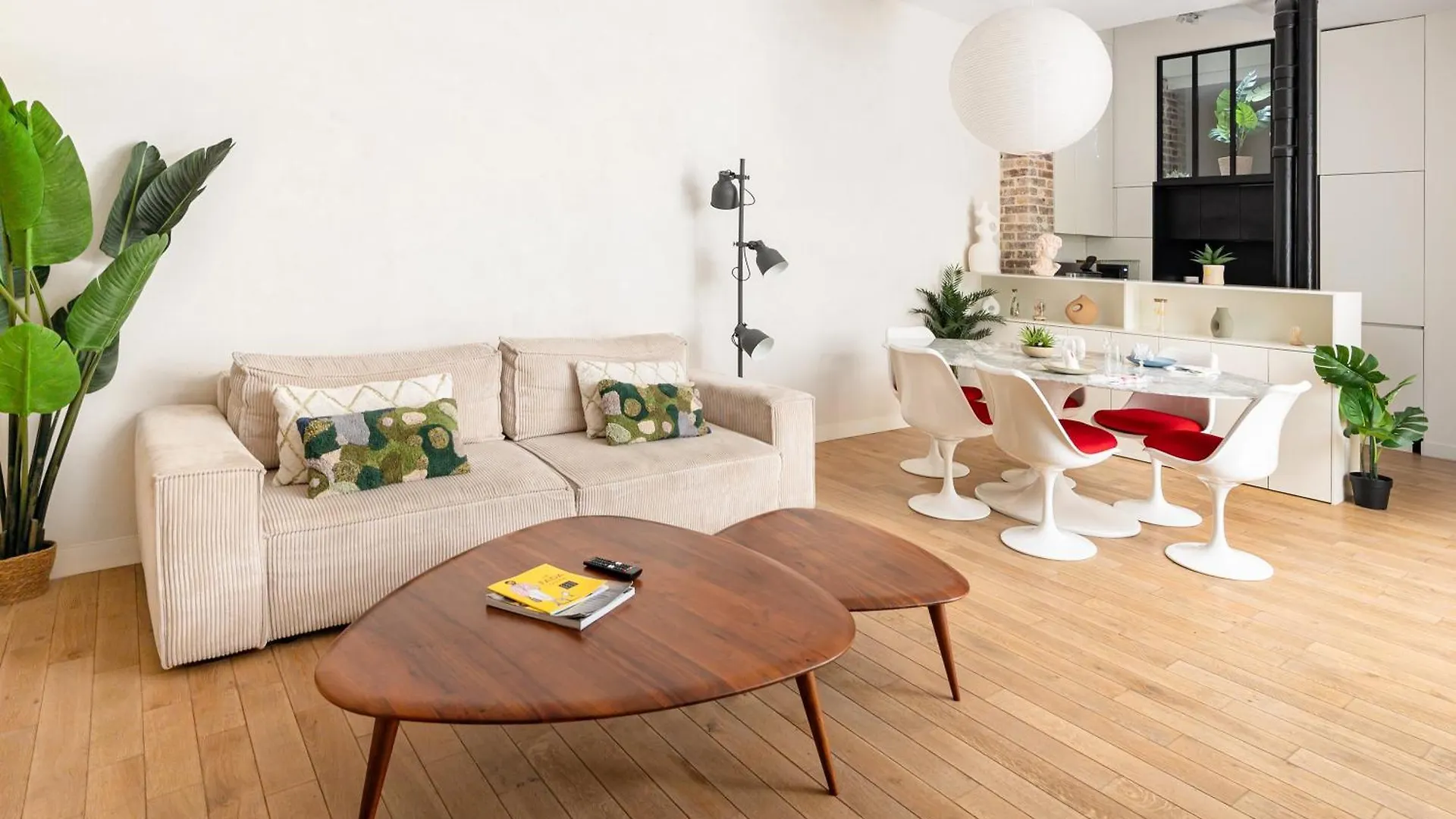Best Part Of Saint-Germain-Des Pres / 3 Bedrooms Paris Frankrike